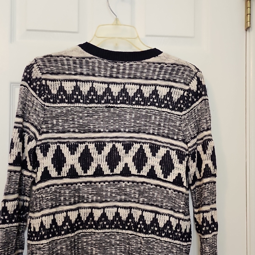 Mossimo Supply Co. Black and White Patterned Cardigan - Picture 6 of 10